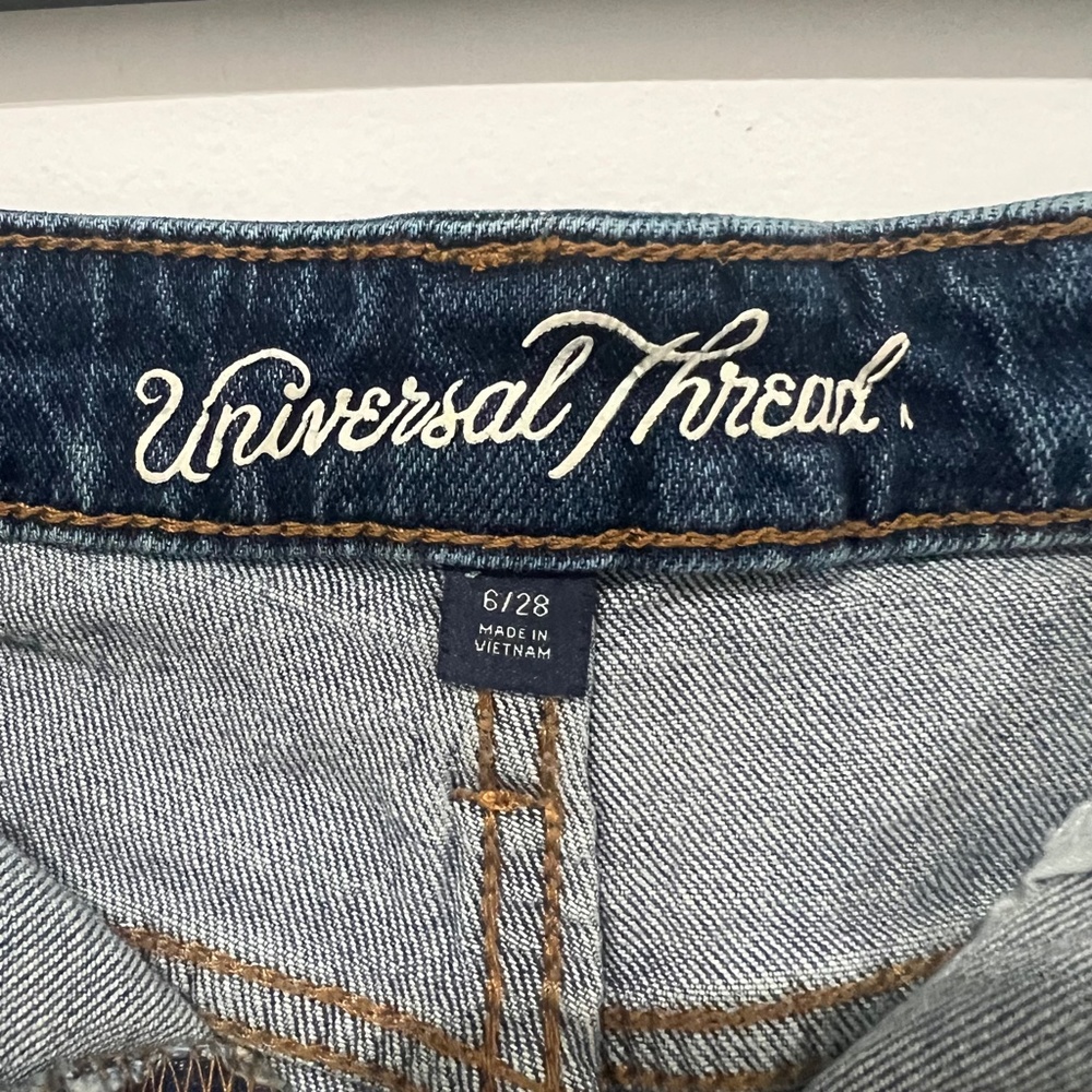 Universal Thread shorts - Picture 3 of 4